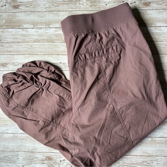 torrid Crop Pull-on Skinny Stretch Poplin Mid-Rise Pant | size 1 (14-16) EUC - Picture 4 of 7